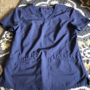 Urbane performance scrub set